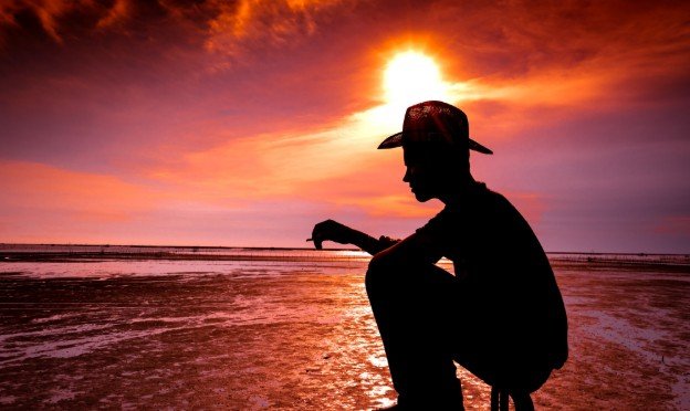 West Coast Rap Album Reviews That Still Hit Hard