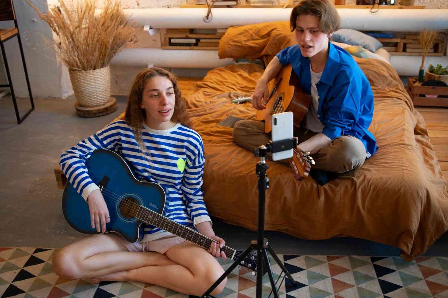 Parasocial Relationships in Music Fandom: Why Fans Feel So Close
